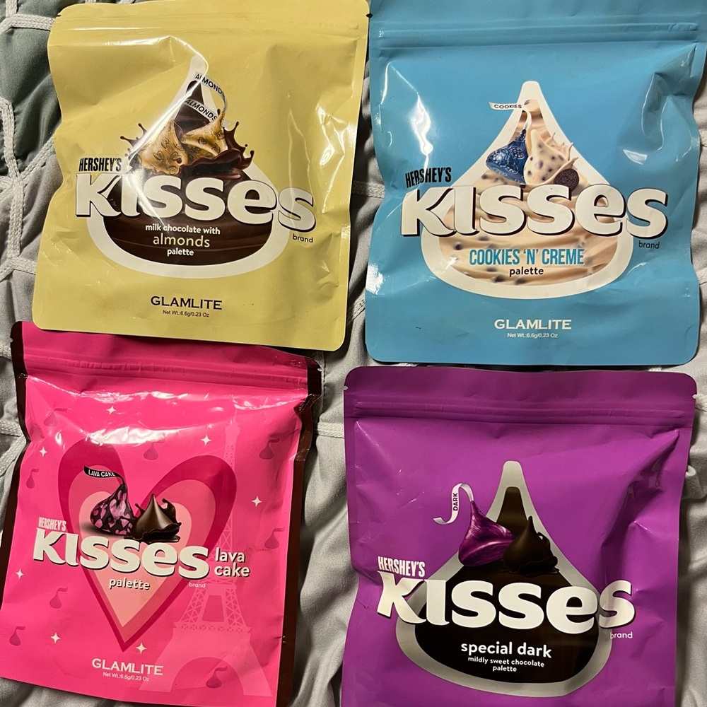 Hershey's Kisses Bath & Body Set